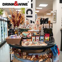 🎄Máme dobroty na sváteční stůl.
Kup tady 👉🏻 www.drinkandwine.cz
nebo osobně 
📍Drink & Wine Modřany
 
♥️WE LOVE MODŘANY
 
#drinkandwine #shop #eshop #zasilkovna #top #nabidka #modrany #tochces #pivo #drink #vanoce